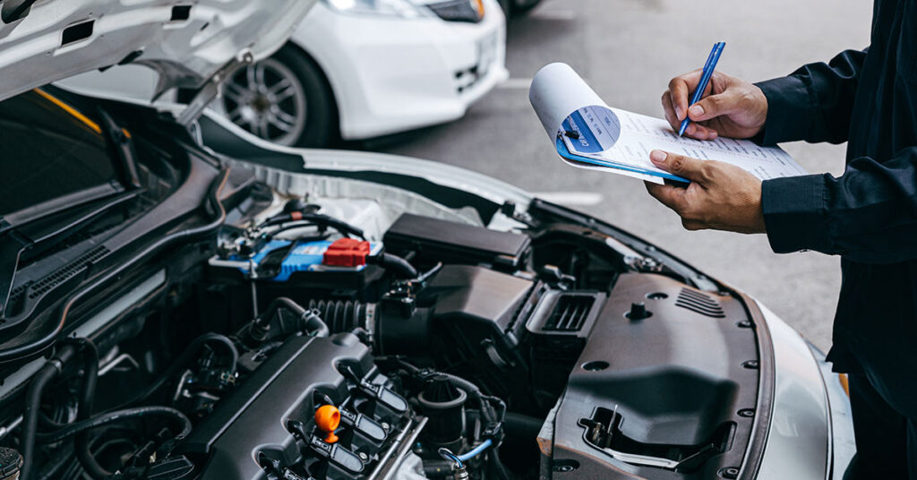 Common Workflow Inefficiencies in Auto Repair Shops and How to Fix Them