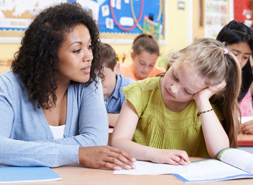 How Educational Support Helps Struggling Students Improve
